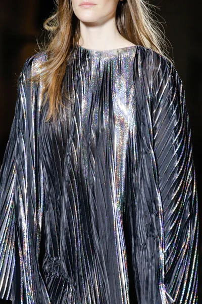 Look 144